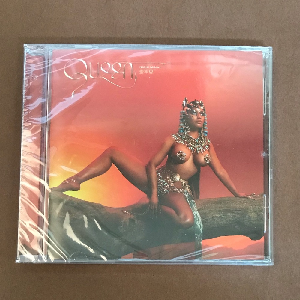 Nicki Minaj Queen CD